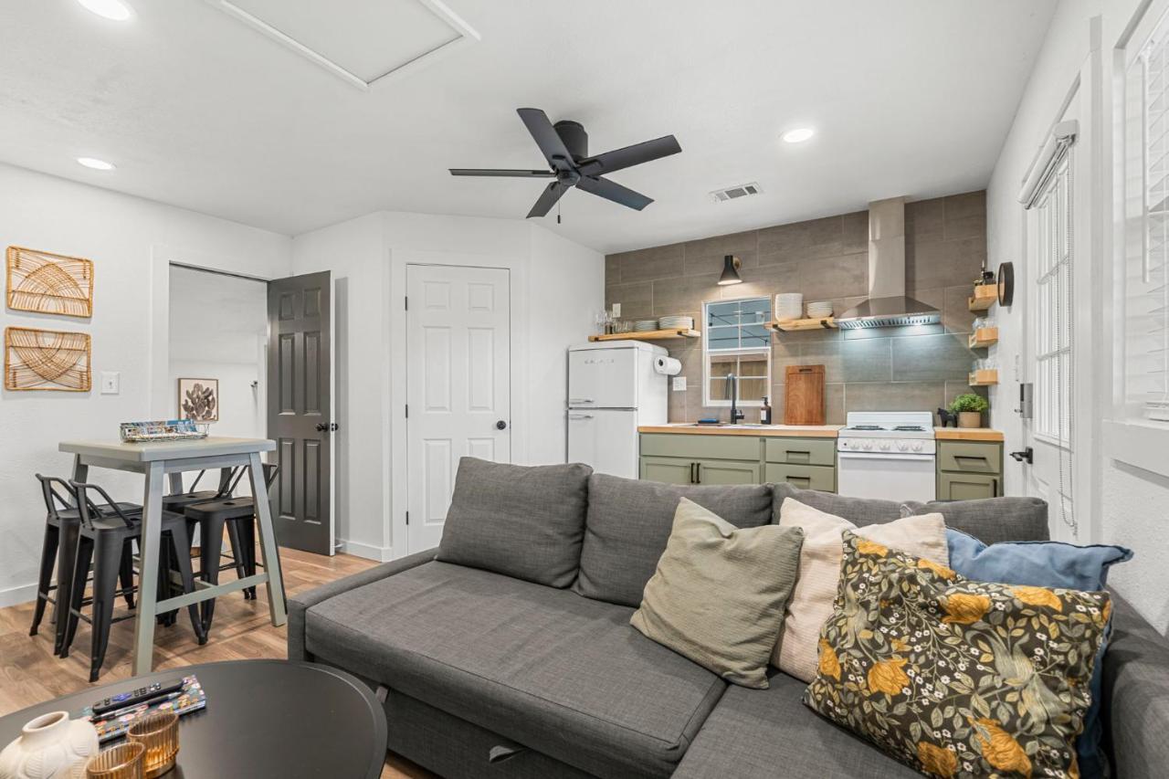 New! The Yellow Door- Downtown Wimberley W/ River Access Exterior photo