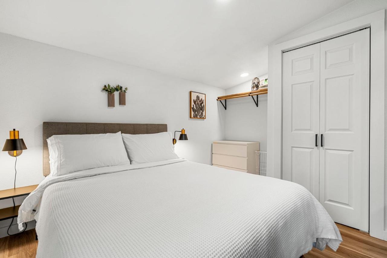 New! The Yellow Door- Downtown Wimberley W/ River Access Exterior photo